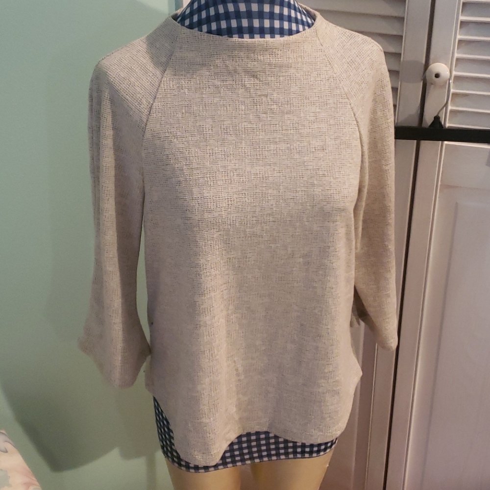 Knit shirt